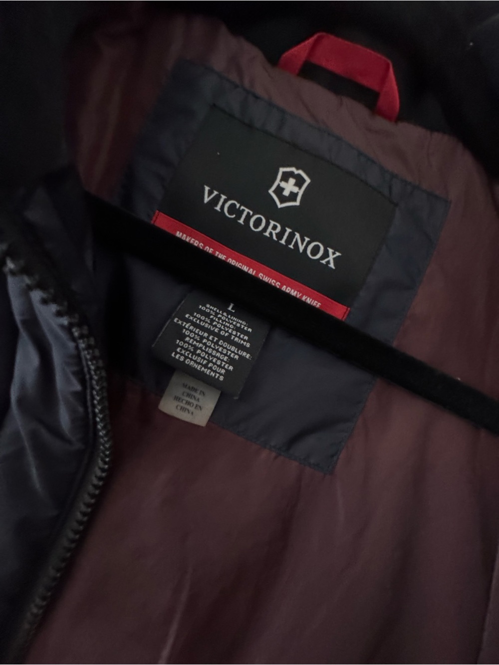 Victorinox Men's Elevation Insulated Jacket in Navy - Picture 5 of 7